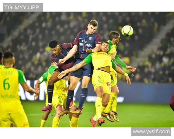 中超激战巴黎圣日耳曼险胜曼联四大绝佳进球瞬间引爆全场 中超激战巴黎圣日耳曼险胜曼联四大绝佳进球瞬间引爆全场