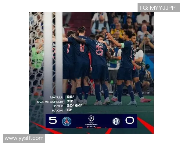 国米友谊赛大胜巴黎圣日耳曼精彩瞬间引发全场热烈反响 国米友谊赛大胜巴黎圣日耳曼精彩瞬间引发全场热烈反响