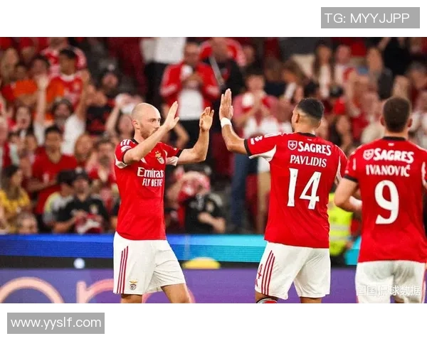 欧冠焦点战曼联与里昂握手言和数据分析揭示比赛精彩瞬间