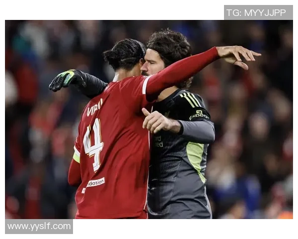 欧冠激战利物浦绝杀巴黎圣日耳曼补时进球引发争议判罚全场沸腾 欧冠激战利物浦绝杀巴黎圣日耳曼补时进球引发争议判罚全场沸腾