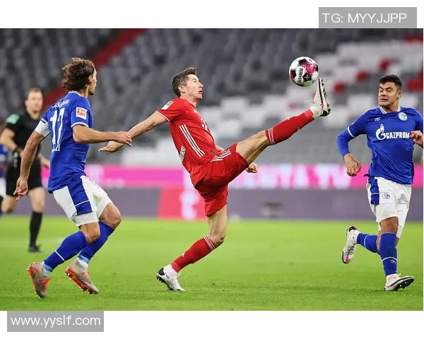 欧联杯精彩对决尤文图斯大胜拜仁6比2乌龙球成为全场焦点