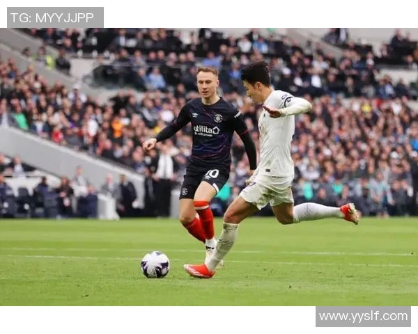 足总杯激战莱比锡与热刺握手言和乌龙球成比赛转折点引发热议 足总杯激战莱比锡与热刺握手言和乌龙球成比赛转折点引发热议