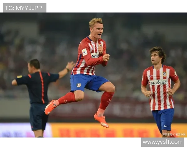 中超激战：多特蒙德逆转巴黎圣日耳曼引发争议判罚全场沸腾