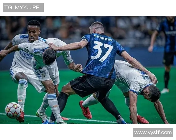 中超精彩对决皇马与国米战成平局帽子戏法引发全场狂欢与战术分析